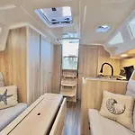 Hausboot Segelyacht Nui * Burgtiefe auf Fehmarn